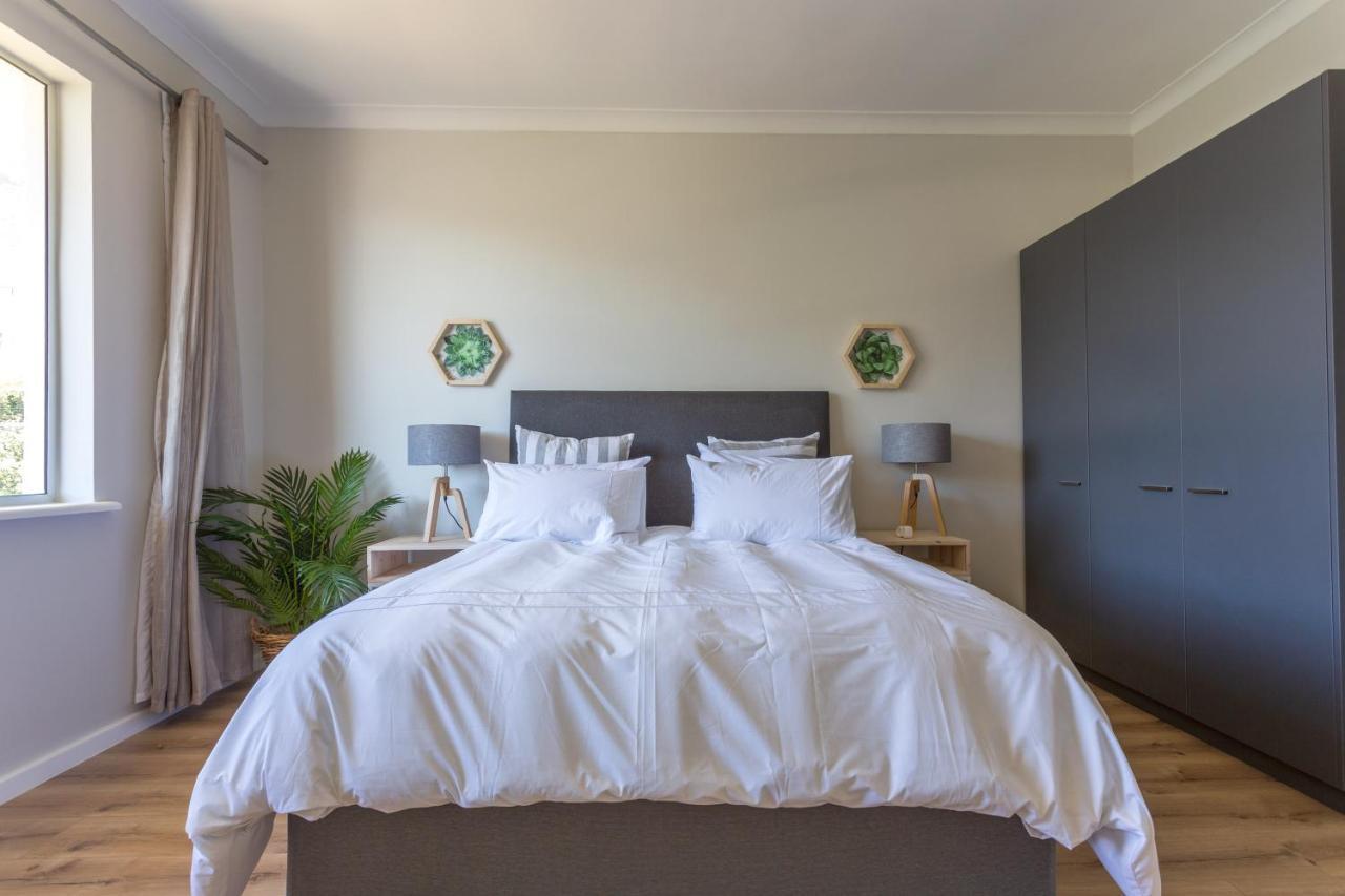 Camps Bay Holiday Apartments Cape Town Exterior photo